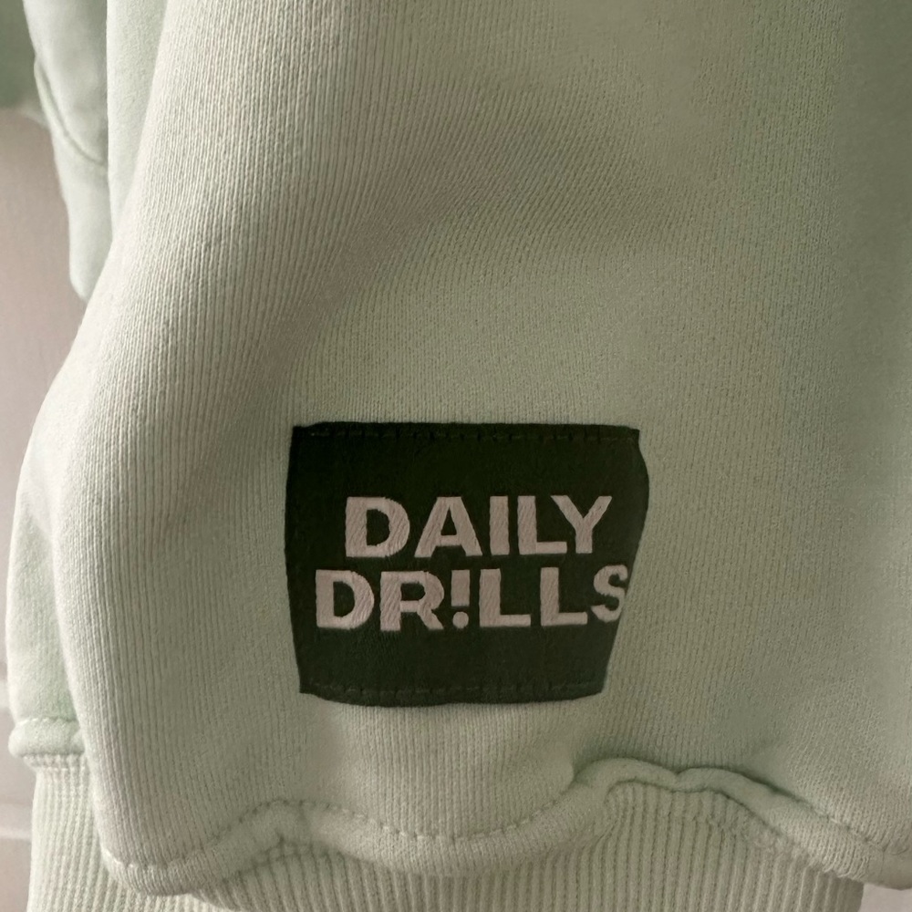 Daily Drills Set - Unisex Oversized Crew and Sweat Shorts - Surf NWOT - Picture 8 of 11
